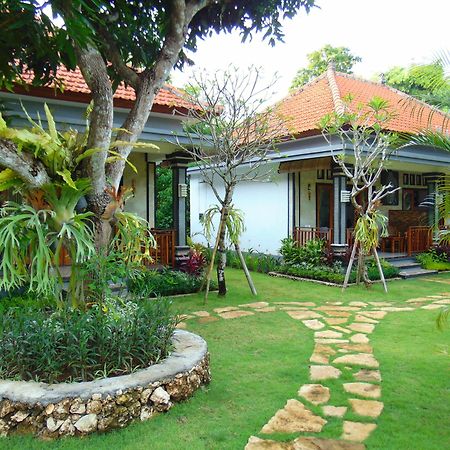 Arumanis Homestay Pecatu Exterior foto